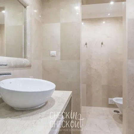Checkincheckout Panorama Luxury Flat Appartamento *