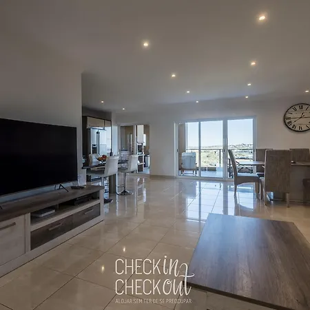 Appartamento Checkincheckout Panorama Luxury Flat