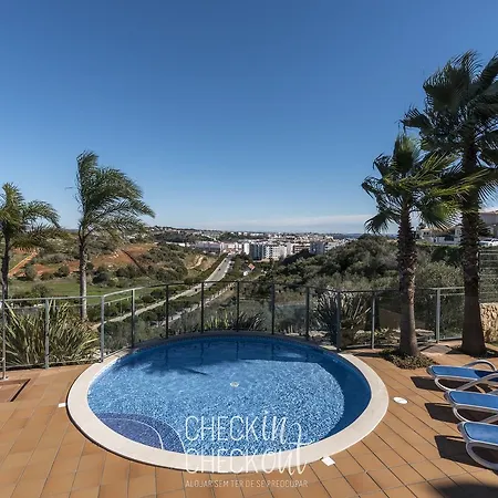 Checkincheckout Panorama Luxury Flat Appartamento