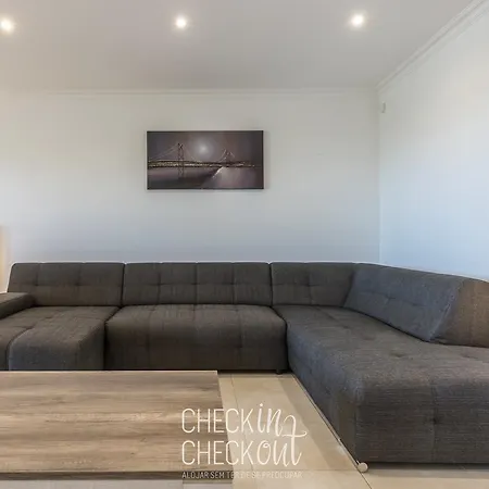 Checkincheckout Panorama Luxury Flat * Lagos