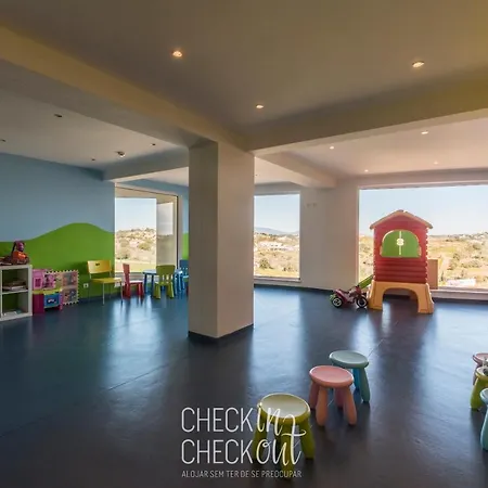 Apartamento Checkincheckout Panorama Luxury Flat *