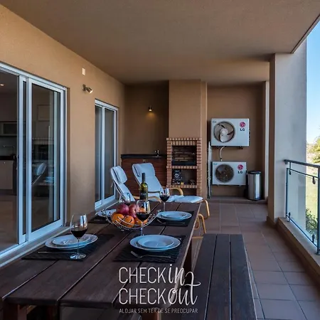 Apartamento Checkincheckout Panorama Luxury Flat *
