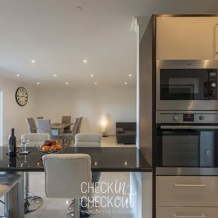 Checkincheckout Panorama Luxury Flat